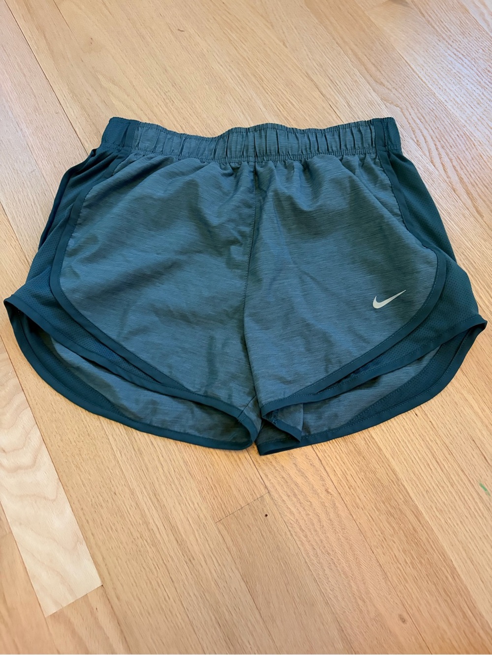Nike Dri-FIT Running Shorts Women’s Small Teal Green Lined Athletic